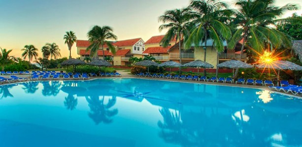 Hôtel Breezes Bella Costa