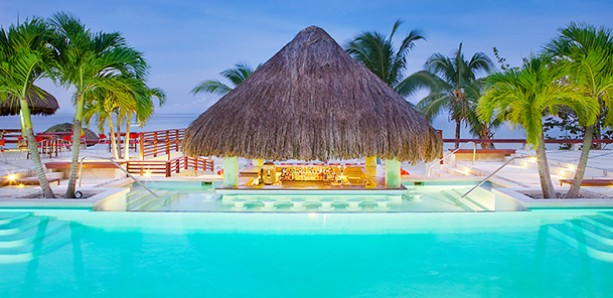 Hôtel Couples Swept Away
